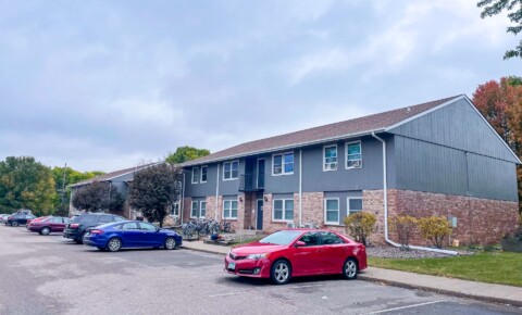 Apartments Near UW-River Falls Eagle Rock 1 for University of Wisconsin-River Falls Students in River Falls, WI