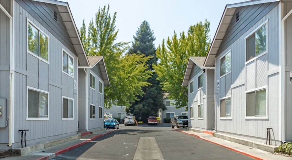 Redwood Glen Apartments