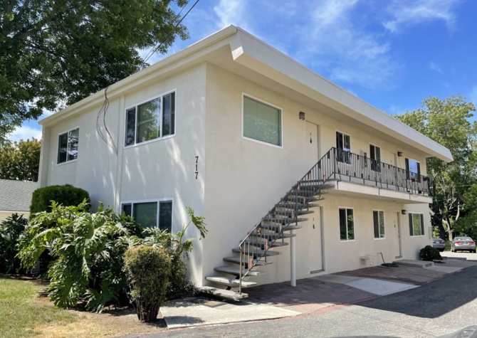 Apartments Near Grand Ave. - 717 Grand Ave. San Luis Obispo, CA 93401