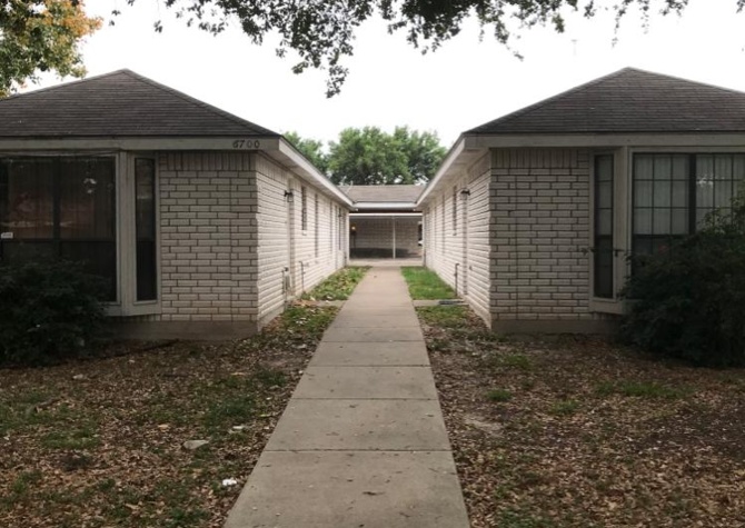 Houses Near 2B/2B APARTMENT FOR RENT IN McALLEN!