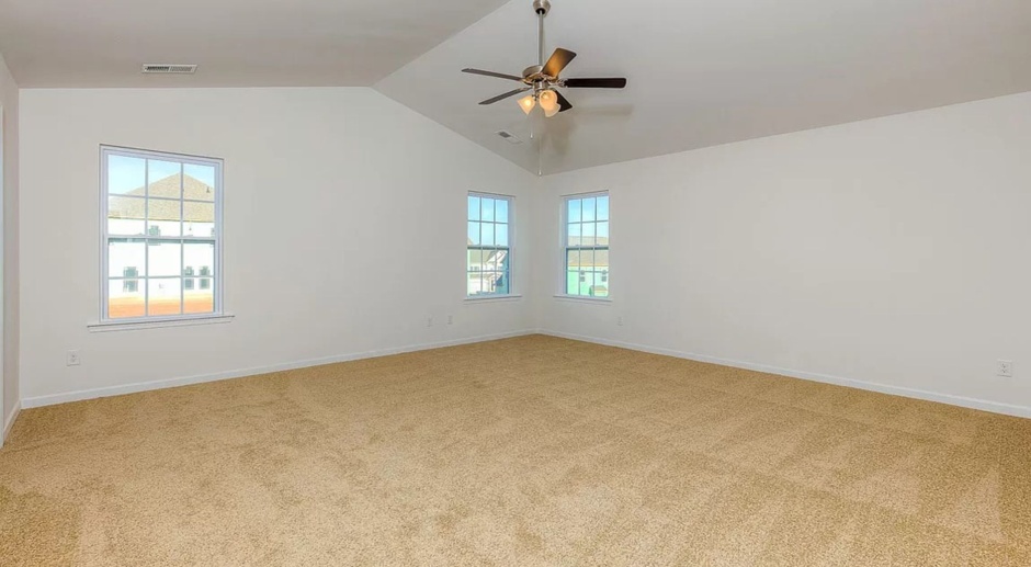 Spacious Newer Construction In Candler
