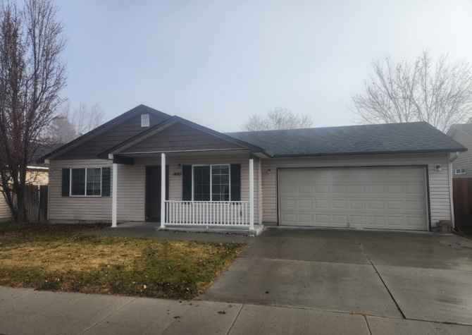 Houses Near Well maintained 2 bed 2 bath home for rent in Kuna!