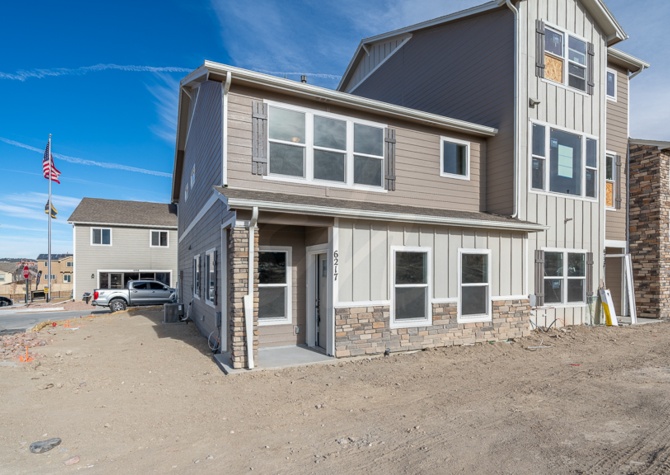 Houses Near Brand new D20 townhouse located in Cumbre Vista