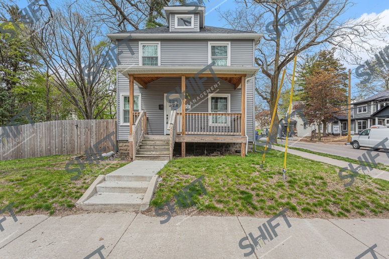 959 Logan - updated Single Family home near Wealthy Street!