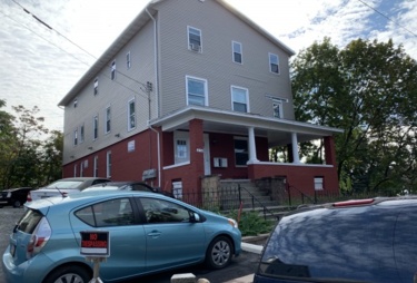 6 BEDROOM APARTMENTS FOR JUST STEPS FROM THE RPI