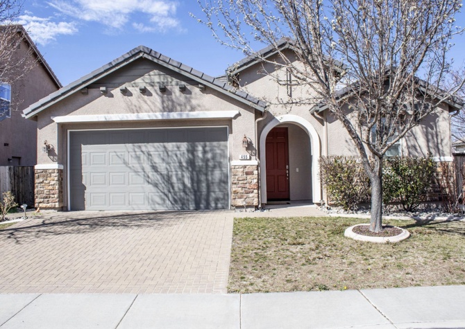 Houses Near Fully Furnished 4 bedroom 2 bath in South Reno