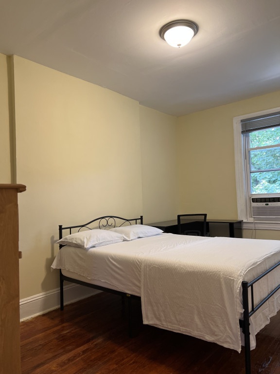 New Saratoga Yonkers Privet Rooms in remodeled Shared Space 