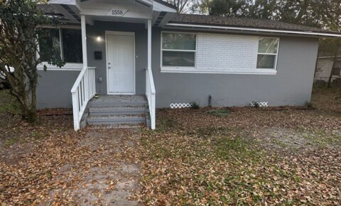Houses Near FCCJ  Renovated 3/2 Single Family home- Available for Immediate move in! for Florida Community College Students in Jacksonville, FL