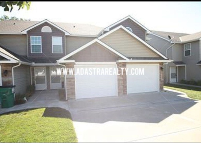 Houses Near Beautiful Like NEW Platte City Townhome-Available NOW!!