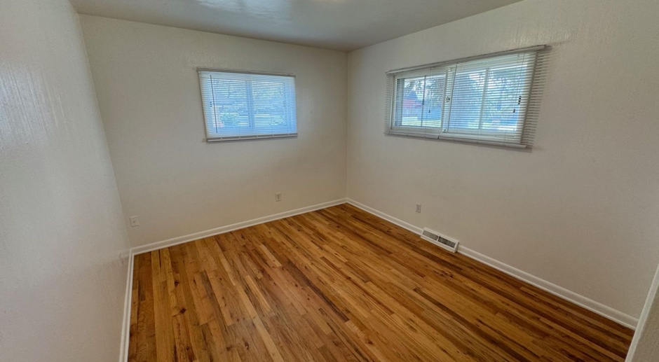 Come see this recently remodeled spacious home. 