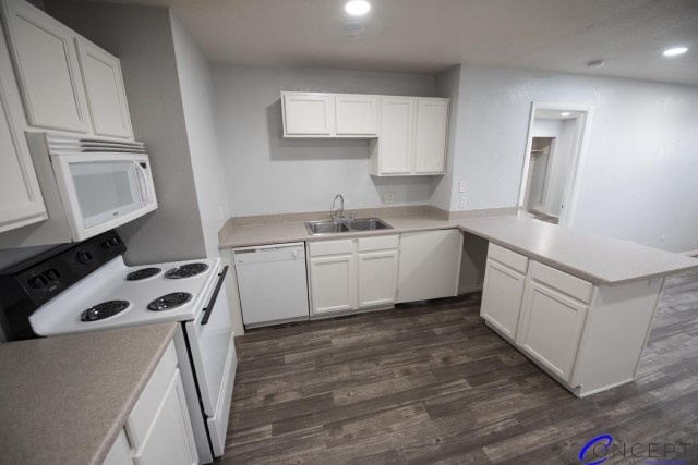 *ONE MONTH FREE!* Beautiful 1BR in the Heart of Downtown with Washer/Dryer in Unit!!