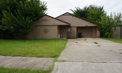 Houses Near OU 921 SE 14th - 3 bed 1 bath 1 car garage for University of Oklahoma Students in Norman, OK
