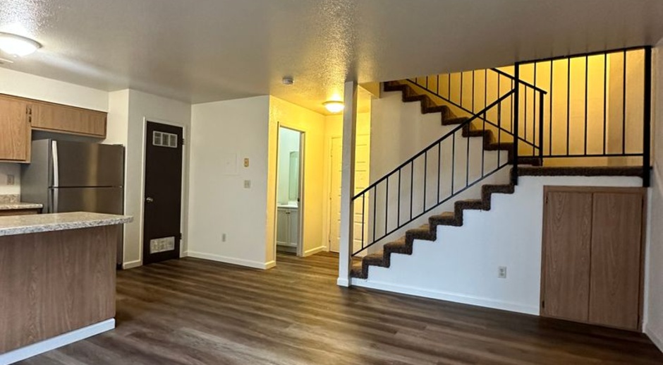 HUGE 4 BEDROOM Townhome! STEPS FROM CAMPUS