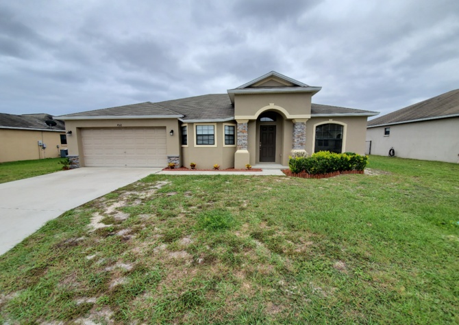 Houses Near Beautiful 4 Bedroom 2 Bath Home in Winter Haven!
