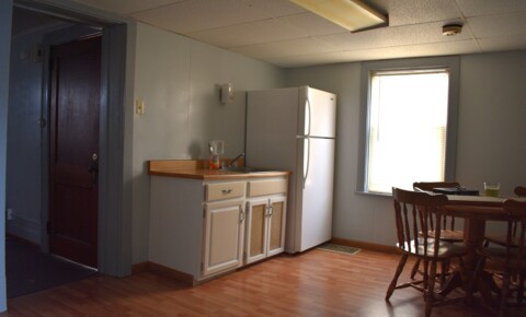 Houses Near Indiana TWO Bedroom near downtown and IUP.  $650/month  UTILITIES INCLUDED  for Indiana Students in Indiana, PA
