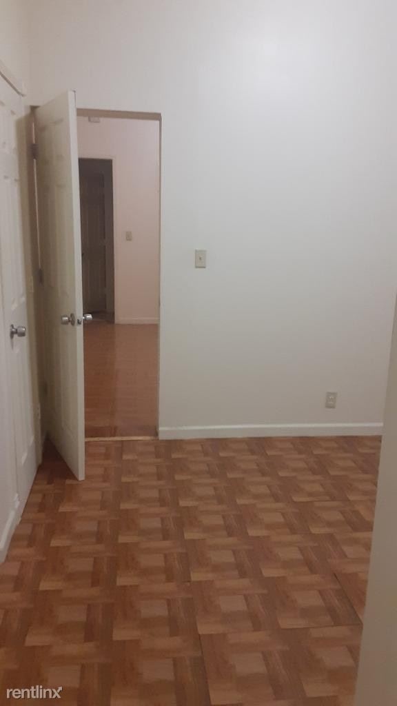 Wonderful 3 Bedroom on 2nd Floor of Private Home - Pets Welcome - Located In Yonkers