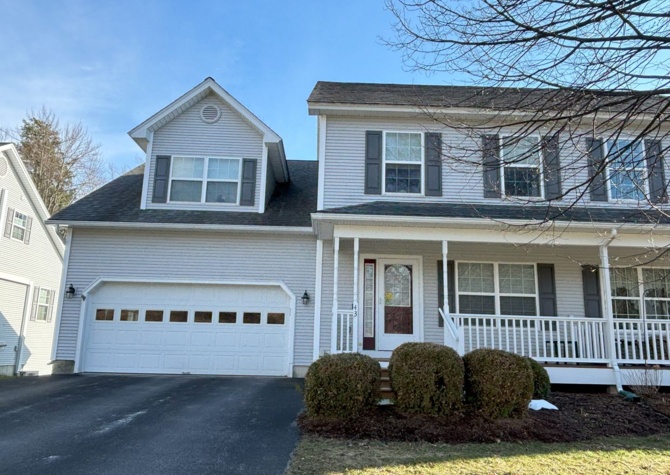 Houses Near Essex Junction Townhouse - Available 7/1