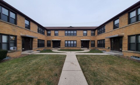 Apartments Near Alverno 7254 W. Center St. for Alverno College Students in Milwaukee, WI