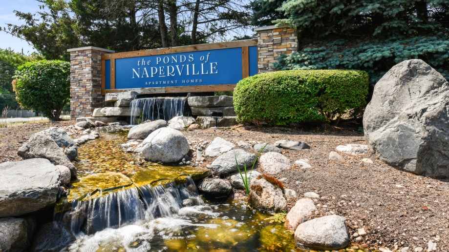 The Ponds of Naperville Apartments