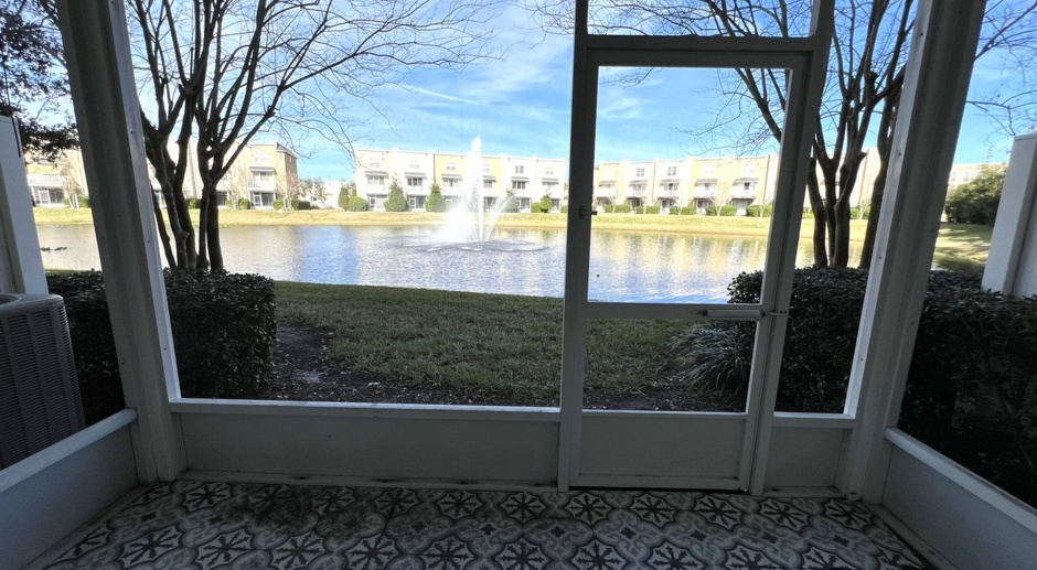 Luxury 4 bedroom/3.5 bathroom Townhome Near The St. Johns Town Center