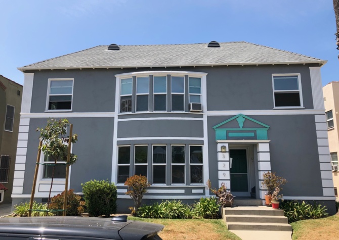 Houses Near 6-Unit Building - Prime Grove/Miracle Mile Location