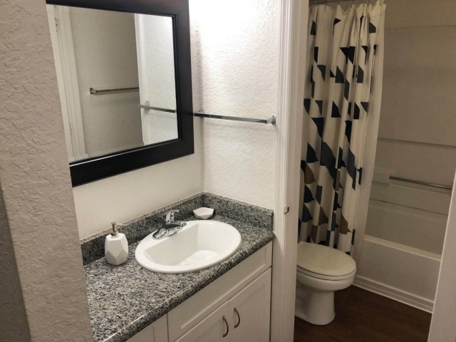 Apartment For Rent One Bed/Private Bath 