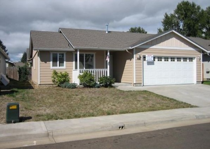 Houses Near Clean One Level in Desirable NW Albany Neighborhood! -