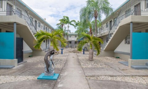 Apartments Near CAU Downtown Villas/Brick Four for Carlos Albizu University Students in Miami, FL