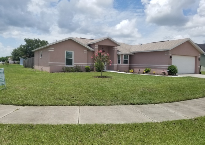 Houses Near Lake Wales  Fenced Yard, Great Location!!