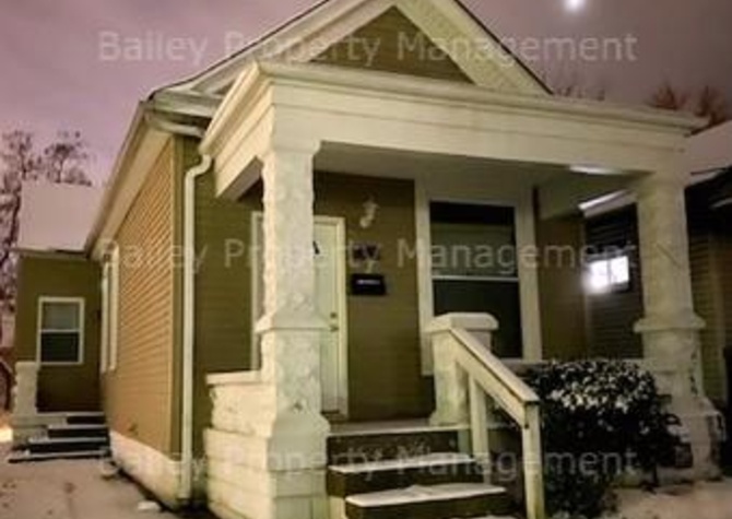Houses Near $1,250 - 4 Bed/1Bath HOUSE In The Shawnee Park Neighborhood