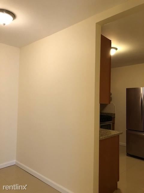 Lovely 1 Bedroom Apt in Walk-up Building-Laundry Onsite-Located in Heart of Harrison -Commuter Dream