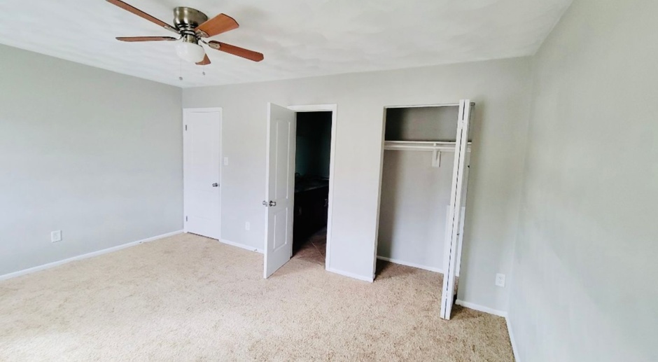 Newly Renovated 3 Bedroom 1.5 Bathroom townhouse located in the Kempsville Area of Virginia Beach