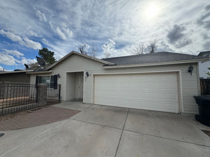 Charming Home in the Heart of Mesa!