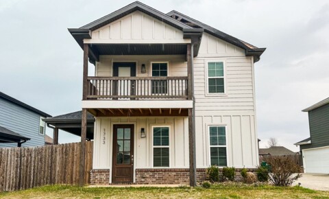 Houses Near Rogers Welcome to your new home! 3bd/2.5b and gorgeous! for Rogers Students in Rogers, AR