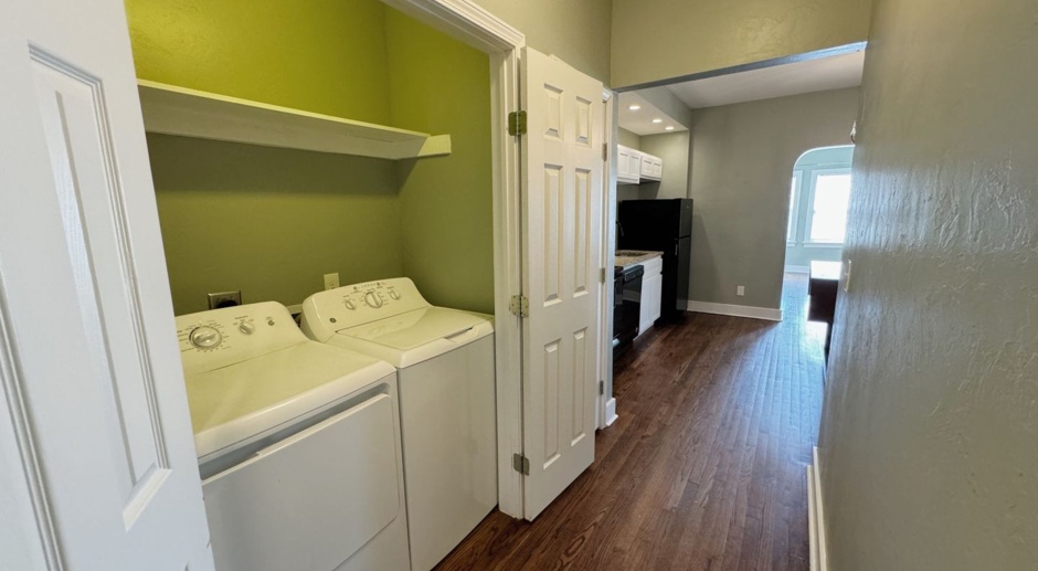 Charming Duplex Living: Cozy & Convenient near Capitol and OU Health!