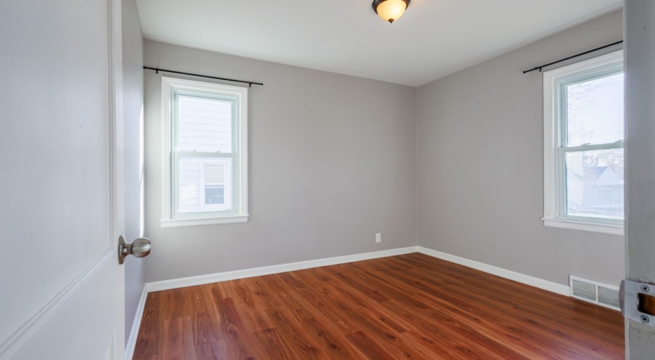 A great 3BD/1BA single-family home that has been recently renovated.