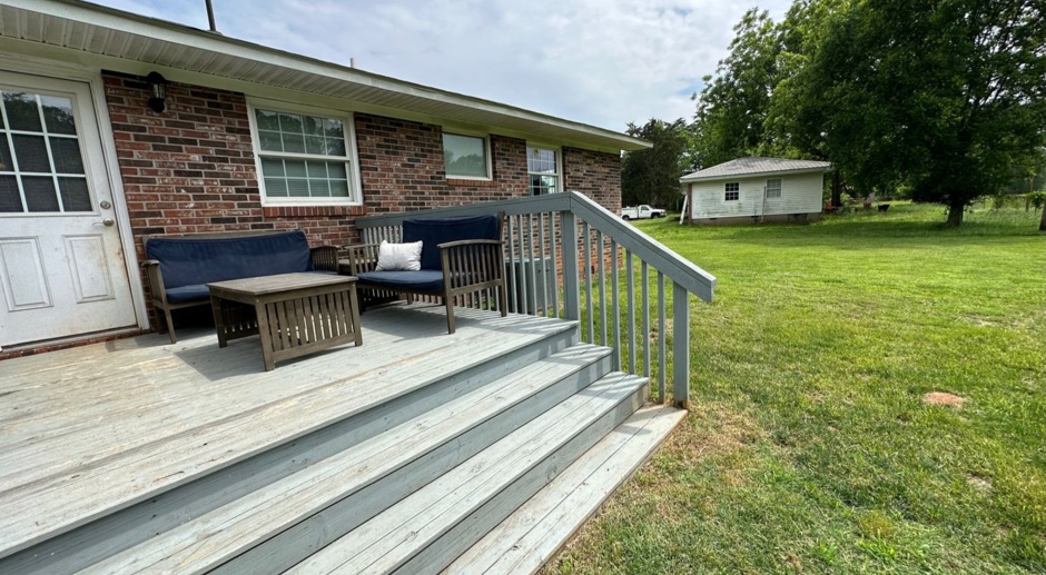 Newly remodeled 3 bedroom/1 bathroom home in Central, SC