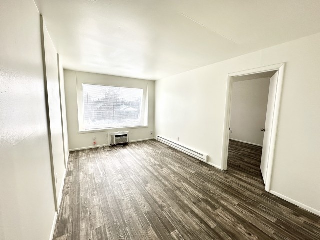 Spacious 1 Bedroom Near Trolley Square with Large Windows and Google Fiber Ready!