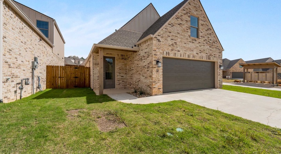 Private Gated Community! 2 miles from UT Tyler!