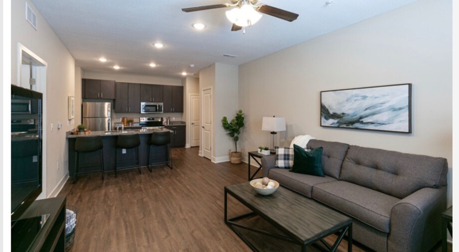LUXURY LIVING NORTH OF THE RIVER AT BRIGHTON CROSSING APARTMENTS!
