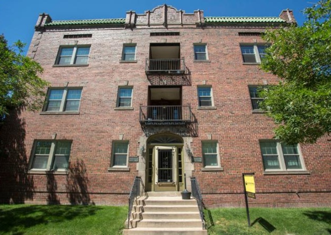 Apartments Near 1221 Washington Street
