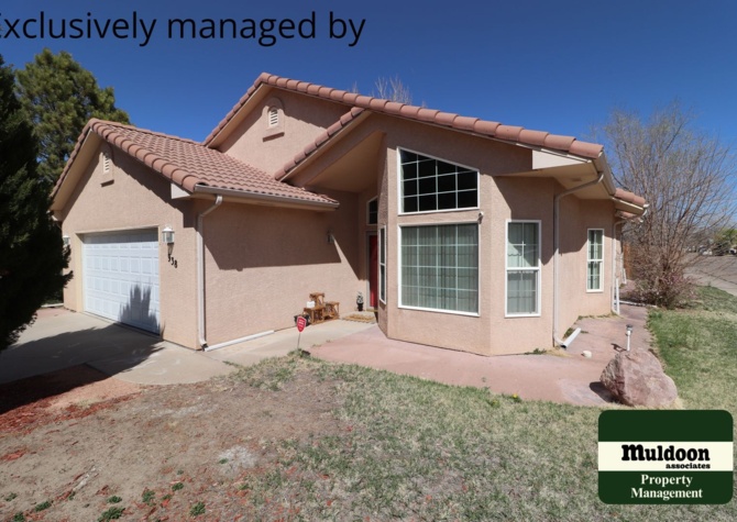 Houses Near Spacious Newer Southside Pueblo Ranch Style home! Pets Ok! 