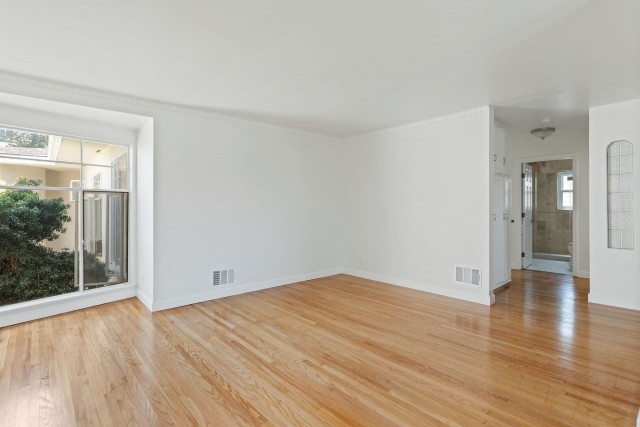 Amazing UCLA 3-bd apartment in Westwood! New, remodeled, parking