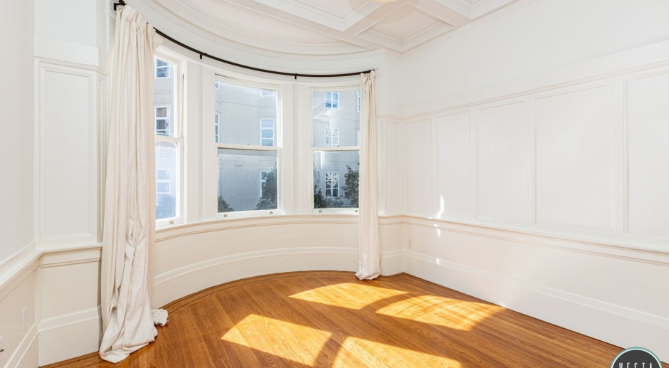 DISCOVER NOB HILL ELEGANCE: LARGE & SUNNY TWO BEDROOM HOME WITH GLAMOROUS DETAILING